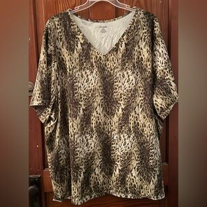 Liz & Me Animal Print V-Neck Top